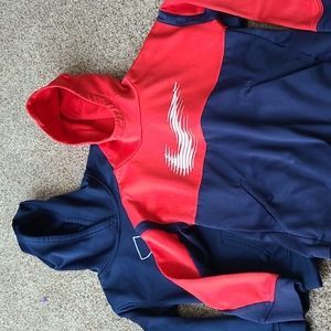 Set of two sweatshirts, Nike and Under Armor, 6/7